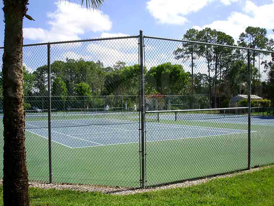 SAPPHIRE LAKES Tennis Courts